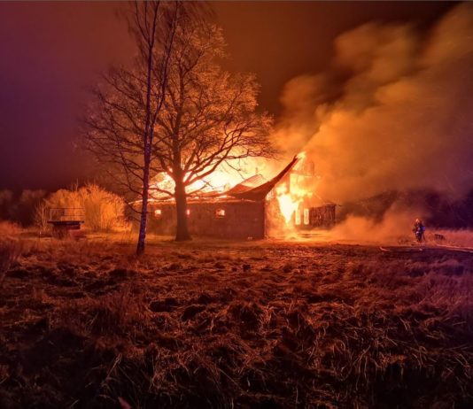 В Пярнумаа при пожаре в жилом доме погиб мужчина